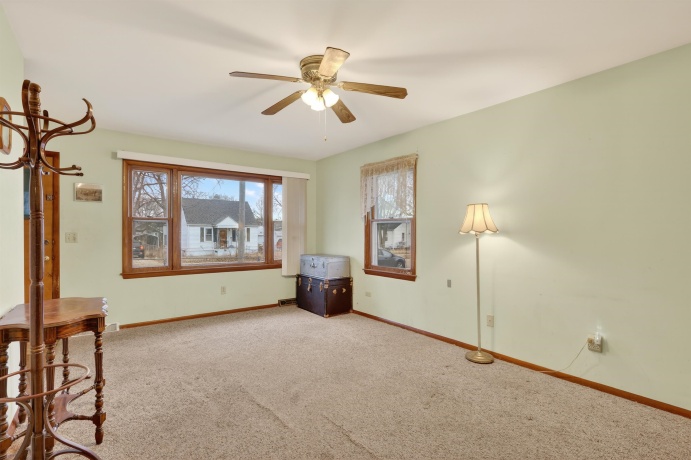 2820 Hanson, ROCKFORD, Illinois 61109, 2 Bedrooms Bedrooms, ,2 BathroomsBathrooms,House,For Sale,Hanson,202600382