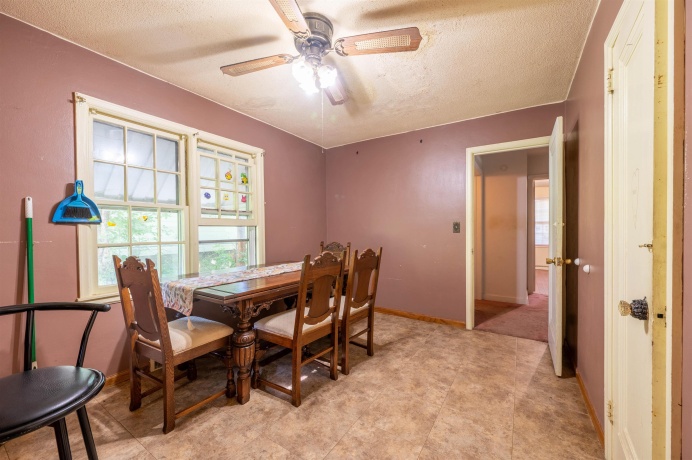 310 Fletcher, MOUNT MORRIS, Illinois 61054, 4 Bedrooms Bedrooms, ,2 BathroomsBathrooms,House,For Sale,Fletcher,202504066