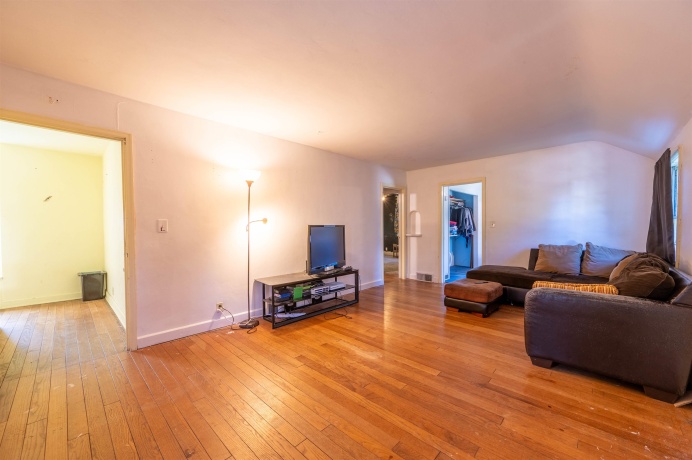 310 Fletcher, MOUNT MORRIS, Illinois 61054, 4 Bedrooms Bedrooms, ,2 BathroomsBathrooms,House,For Sale,Fletcher,202504066