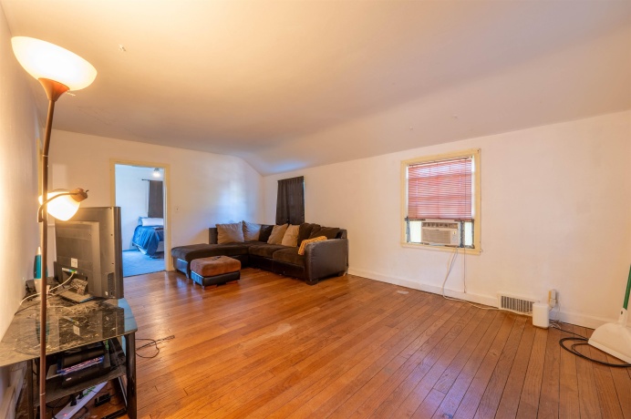 310 Fletcher, MOUNT MORRIS, Illinois 61054, 4 Bedrooms Bedrooms, ,2 BathroomsBathrooms,House,For Sale,Fletcher,202504066