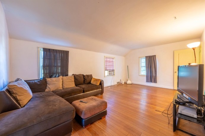 310 Fletcher, MOUNT MORRIS, Illinois 61054, 4 Bedrooms Bedrooms, ,2 BathroomsBathrooms,House,For Sale,Fletcher,202504066