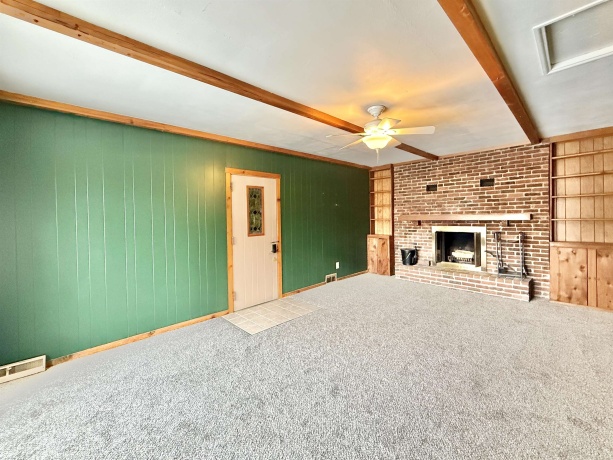 4012 Pleasant Valley, ROCKFORD, Illinois 61114, 3 Bedrooms Bedrooms, ,1 BathroomBathrooms,House,For Sale,Pleasant Valley,202600142