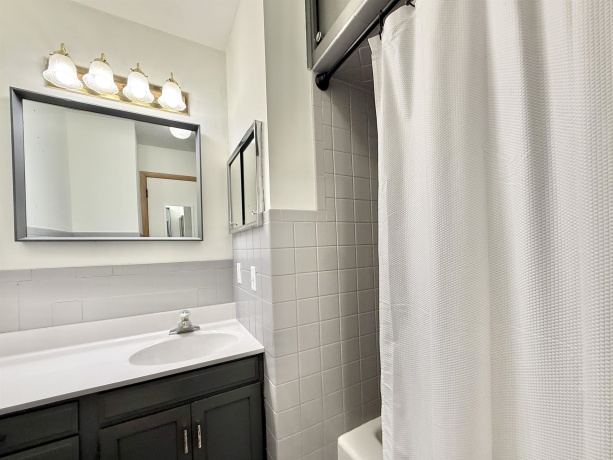 4012 Pleasant Valley, ROCKFORD, Illinois 61114, 3 Bedrooms Bedrooms, ,1 BathroomBathrooms,House,For Sale,Pleasant Valley,202600142