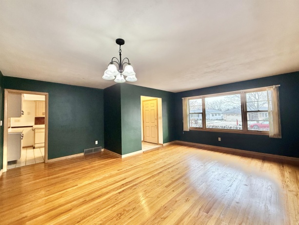 4012 Pleasant Valley, ROCKFORD, Illinois 61114, 3 Bedrooms Bedrooms, ,1 BathroomBathrooms,House,For Sale,Pleasant Valley,202600142