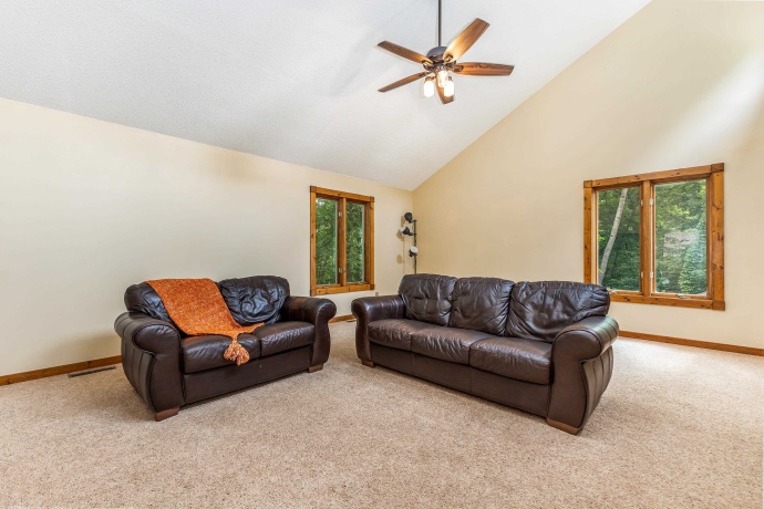 263 Blackhawk, GALENA, Illinois 61036, 3 Bedrooms Bedrooms, ,2 BathroomsBathrooms,House,For Sale,Blackhawk,202503397