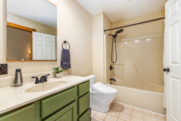 263 Blackhawk, GALENA, Illinois 61036, 3 Bedrooms Bedrooms, ,2 BathroomsBathrooms,House,For Sale,Blackhawk,202503397