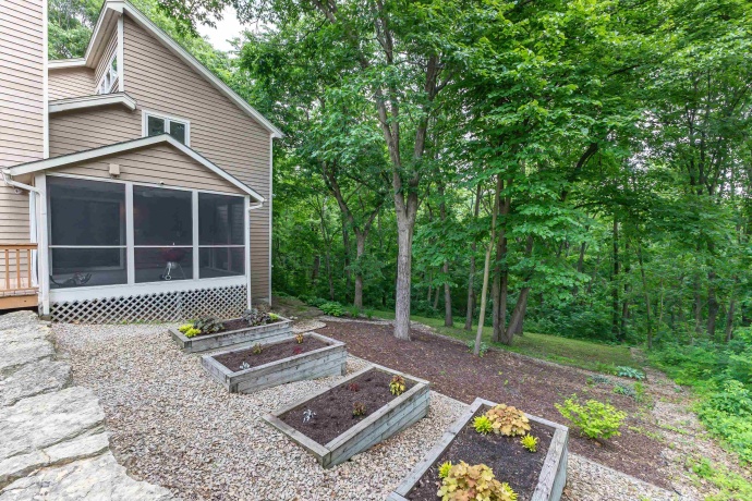 263 Blackhawk, GALENA, Illinois 61036, 3 Bedrooms Bedrooms, ,2 BathroomsBathrooms,House,For Sale,Blackhawk,202503397