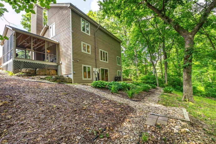 263 Blackhawk, GALENA, Illinois 61036, 3 Bedrooms Bedrooms, ,2 BathroomsBathrooms,House,For Sale,Blackhawk,202503397