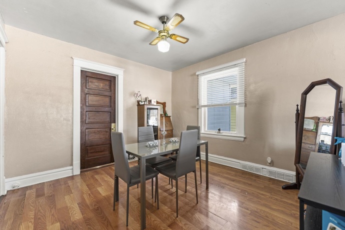 1607 7th, ROCKFORD, Illinois 61104, ,2 Units,For Sale,7th,202600392