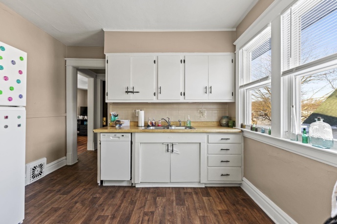 1607 7th, ROCKFORD, Illinois 61104, ,2 Units,For Sale,7th,202600392