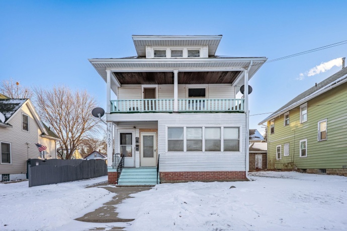 1607 7th, ROCKFORD, Illinois 61104, ,2 Units,For Sale,7th,202600392