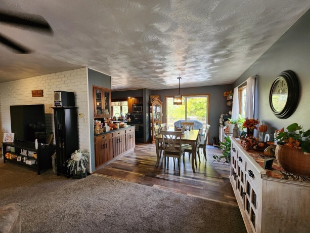 205 IL Rte 64, LANARK, Illinois 61046, 3 Bedrooms Bedrooms, ,2 BathroomsBathrooms,House,For Sale,IL Rte 64,202506486