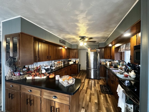 205 IL Rte 64, LANARK, Illinois 61046, 3 Bedrooms Bedrooms, ,2 BathroomsBathrooms,House,For Sale,IL Rte 64,202506486