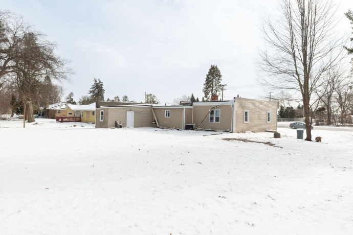 6518 Harrison, ROCKFORD, Illinois 61108, 3 Bedrooms Bedrooms, ,2 BathroomsBathrooms,House,For Sale,Harrison,202600398