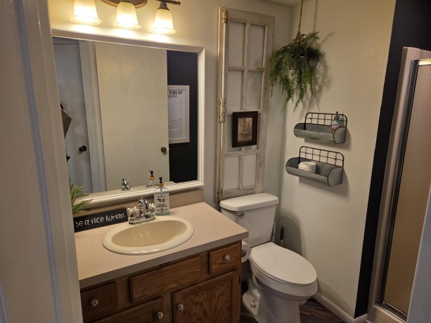 107 East Point, GALENA, Illinois 61036, 1 Bedroom Bedrooms, ,2 BathroomsBathrooms,Condominium,For Sale,East Point,202600399