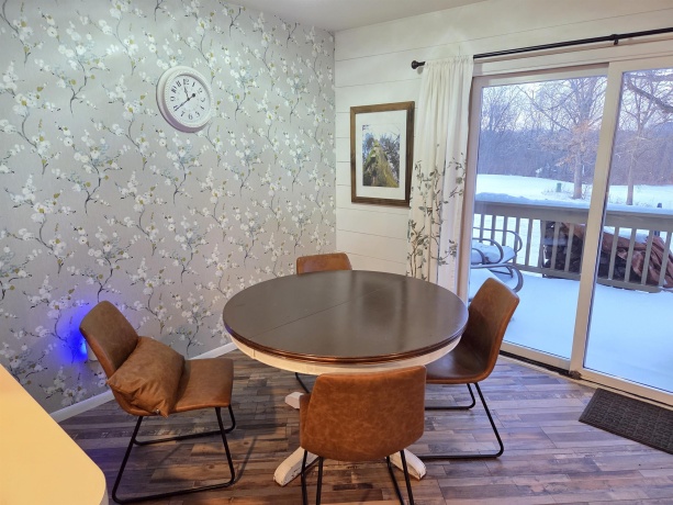 107 East Point, GALENA, Illinois 61036, 1 Bedroom Bedrooms, ,2 BathroomsBathrooms,Condominium,For Sale,East Point,202600399