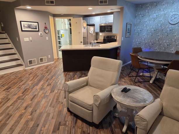 107 East Point, GALENA, Illinois 61036, 1 Bedroom Bedrooms, ,2 BathroomsBathrooms,Condominium,For Sale,East Point,202600399