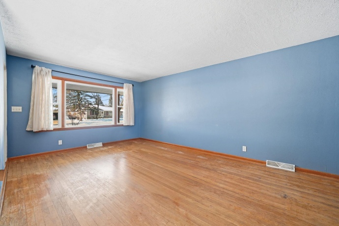 5012 Upland, ROCKFORD, Illinois 61108, 3 Bedrooms Bedrooms, ,1 BathroomBathrooms,House,For Sale,Upland,202600400