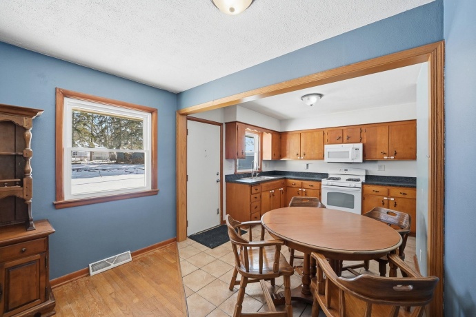 5012 Upland, ROCKFORD, Illinois 61108, 3 Bedrooms Bedrooms, ,1 BathroomBathrooms,House,For Sale,Upland,202600400