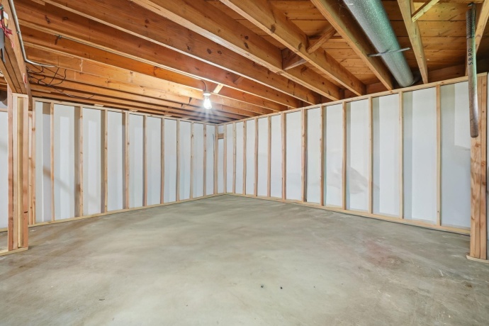 5012 Upland, ROCKFORD, Illinois 61108, 3 Bedrooms Bedrooms, ,1 BathroomBathrooms,House,For Sale,Upland,202600400