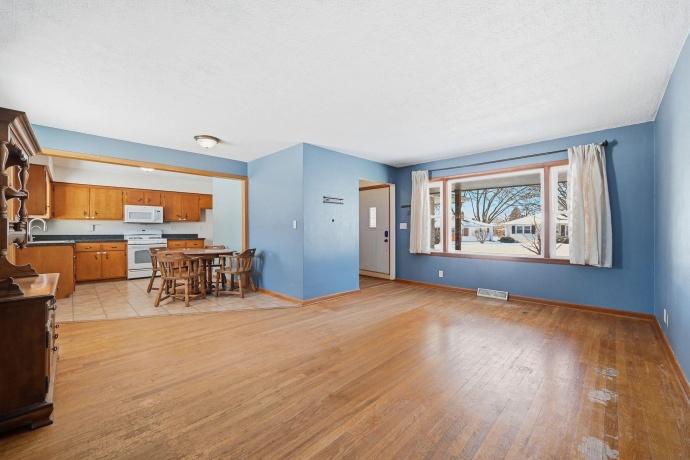 5012 Upland, ROCKFORD, Illinois 61108, 3 Bedrooms Bedrooms, ,1 BathroomBathrooms,House,For Sale,Upland,202600400