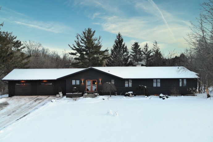 6811 West Gate, ROSCOE, Illinois 61073, 5 Bedrooms Bedrooms, ,3 BathroomsBathrooms,House,For Sale,West Gate,202600405