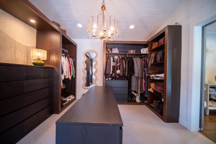 6811 West Gate, ROSCOE, Illinois 61073, 5 Bedrooms Bedrooms, ,3 BathroomsBathrooms,House,For Sale,West Gate,202600405