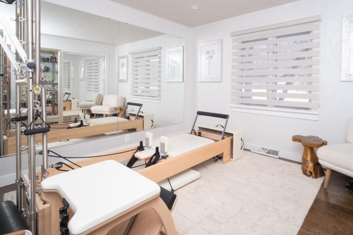 6811 West Gate, ROSCOE, Illinois 61073, 5 Bedrooms Bedrooms, ,3 BathroomsBathrooms,House,For Sale,West Gate,202600405