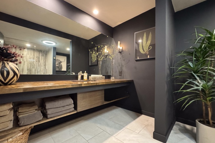 6811 West Gate, ROSCOE, Illinois 61073, 5 Bedrooms Bedrooms, ,3 BathroomsBathrooms,House,For Sale,West Gate,202600405