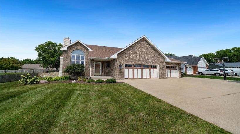 1850 Indian Springs, FREEPORT, Illinois 61032, 3 Bedrooms Bedrooms, ,2 BathroomsBathrooms,House,For Sale,Indian Springs,202505131