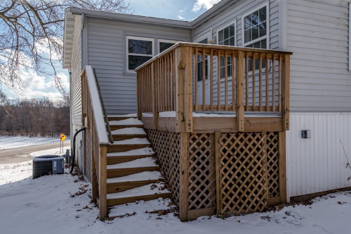 617 3rd, BYRON, Illinois 61010, 4 Bedrooms Bedrooms, ,2 BathroomsBathrooms,House,For Sale,3rd,202600407