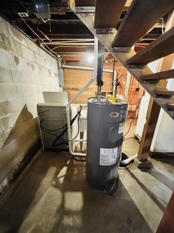 423 Atwood, ROCKFORD, Illinois 61102, 2 Bedrooms Bedrooms, ,1 BathroomBathrooms,House,For Sale,Atwood,202507441