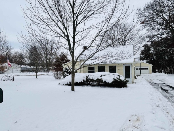 423 Atwood, ROCKFORD, Illinois 61102, 2 Bedrooms Bedrooms, ,1 BathroomBathrooms,House,For Sale,Atwood,202507441