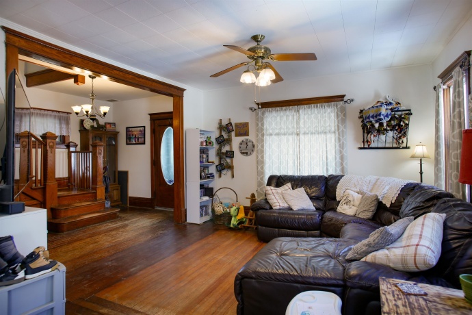 404 Oak, LENA, Illinois 61048, 3 Bedrooms Bedrooms, ,2 BathroomsBathrooms,House,For Sale,Oak,202600411