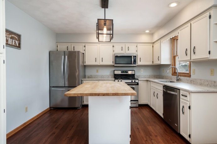 13280 Huntington Chase, ROCKTON, Illinois 61072, 4 Bedrooms Bedrooms, ,3 BathroomsBathrooms,House,For Sale,Huntington Chase,202600414