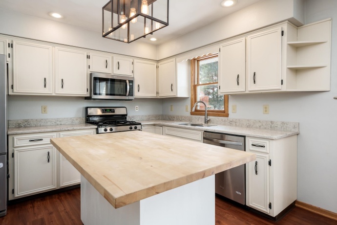 13280 Huntington Chase, ROCKTON, Illinois 61072, 4 Bedrooms Bedrooms, ,3 BathroomsBathrooms,House,For Sale,Huntington Chase,202600414