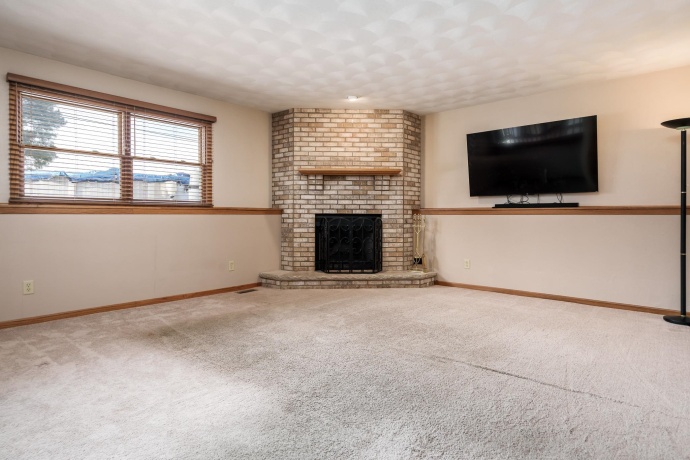 13280 Huntington Chase, ROCKTON, Illinois 61072, 4 Bedrooms Bedrooms, ,3 BathroomsBathrooms,House,For Sale,Huntington Chase,202600414