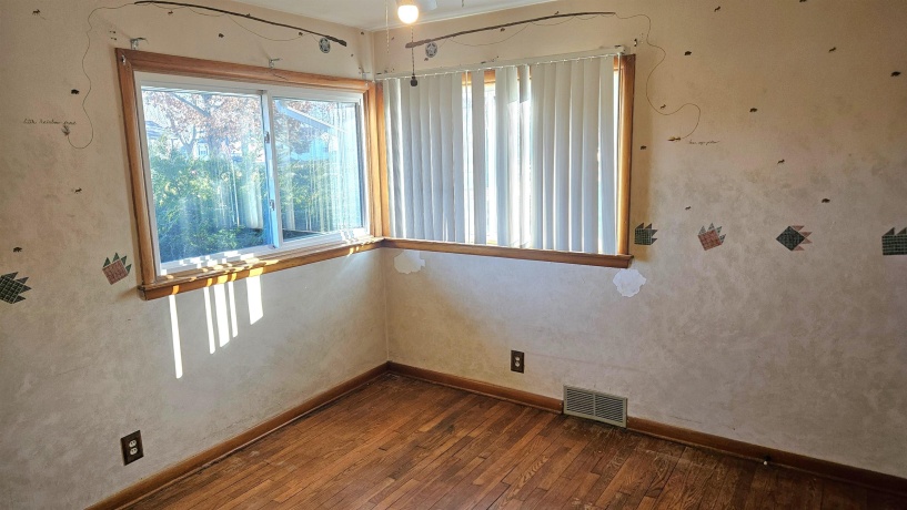 2310 Winnebago, ROCKFORD, Illinois 61103, 3 Bedrooms Bedrooms, ,1 BathroomBathrooms,House,For Sale,Winnebago,202600137