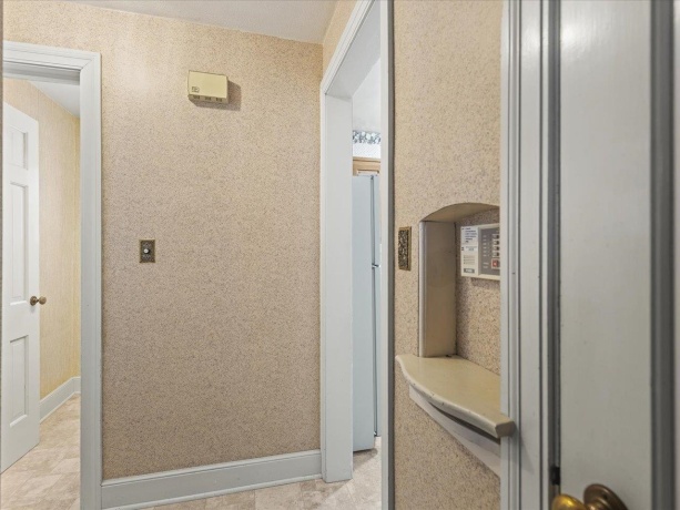 2433 Oxford, ROCKFORD, Illinois 61103, 3 Bedrooms Bedrooms, ,1 BathroomBathrooms,House,For Sale,Oxford,202600420