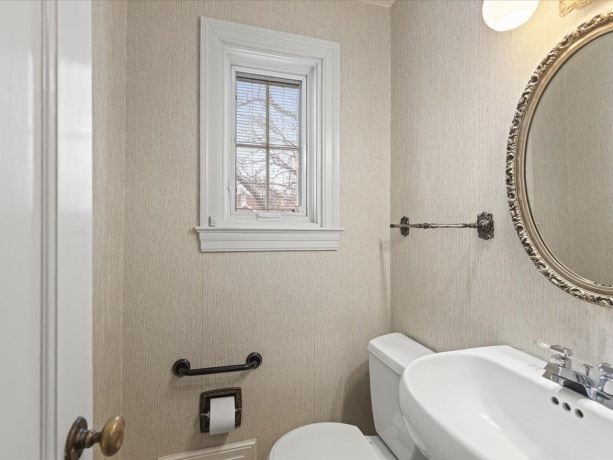 2433 Oxford, ROCKFORD, Illinois 61103, 3 Bedrooms Bedrooms, ,1 BathroomBathrooms,House,For Sale,Oxford,202600420