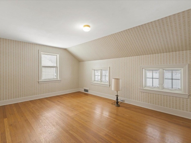 2433 Oxford, ROCKFORD, Illinois 61103, 3 Bedrooms Bedrooms, ,1 BathroomBathrooms,House,For Sale,Oxford,202600420