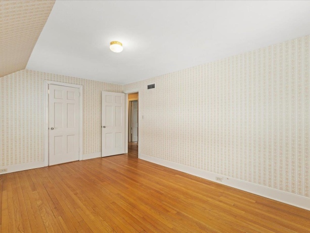 2433 Oxford, ROCKFORD, Illinois 61103, 3 Bedrooms Bedrooms, ,1 BathroomBathrooms,House,For Sale,Oxford,202600420