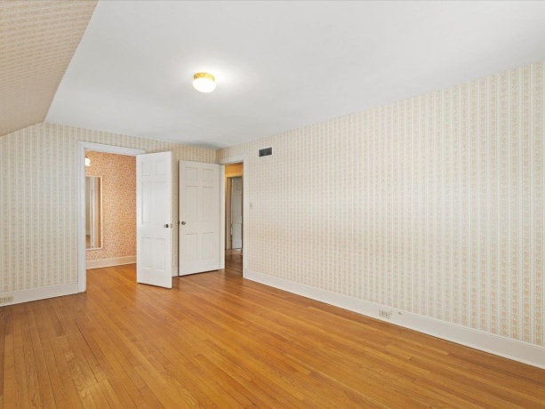 2433 Oxford, ROCKFORD, Illinois 61103, 3 Bedrooms Bedrooms, ,1 BathroomBathrooms,House,For Sale,Oxford,202600420