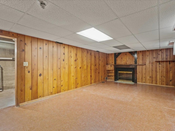 2433 Oxford, ROCKFORD, Illinois 61103, 3 Bedrooms Bedrooms, ,1 BathroomBathrooms,House,For Sale,Oxford,202600420