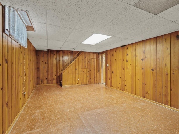 2433 Oxford, ROCKFORD, Illinois 61103, 3 Bedrooms Bedrooms, ,1 BathroomBathrooms,House,For Sale,Oxford,202600420