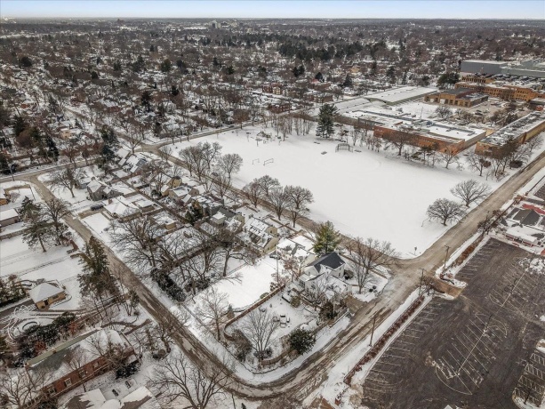 2433 Oxford, ROCKFORD, Illinois 61103, 3 Bedrooms Bedrooms, ,1 BathroomBathrooms,House,For Sale,Oxford,202600420