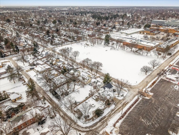 2433 Oxford, ROCKFORD, Illinois 61103, 3 Bedrooms Bedrooms, ,1 BathroomBathrooms,House,For Sale,Oxford,202600420