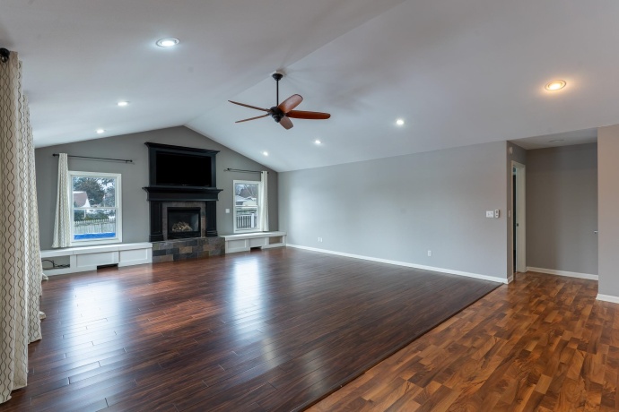 8628 Byron Hills, BYRON, Illinois 61010, 4 Bedrooms Bedrooms, ,3 BathroomsBathrooms,House,For Sale,Byron Hills,202600421