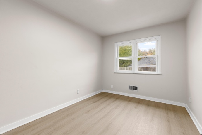 6402 East, LOVES PARK, Illinois 61111, 3 Bedrooms Bedrooms, ,2 BathroomsBathrooms,House,For Sale,East,202600424