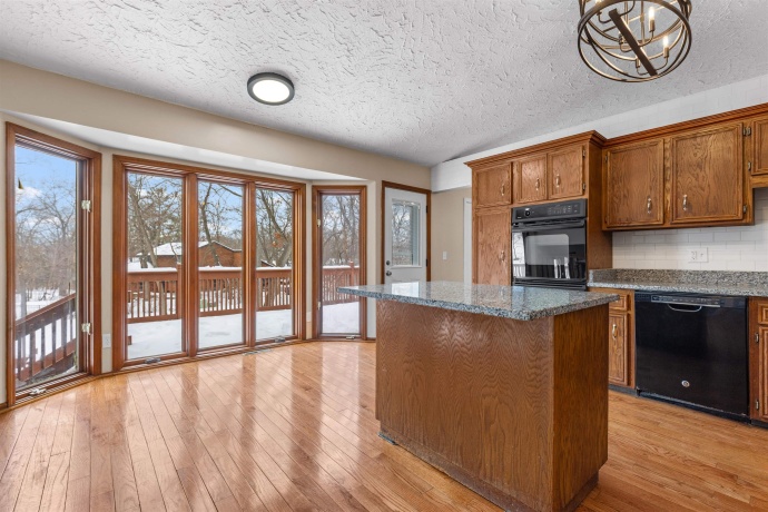 11738 Southgate, ROSCOE, Illinois 61073, 6 Bedrooms Bedrooms, ,3 BathroomsBathrooms,House,For Sale,Southgate,202600427